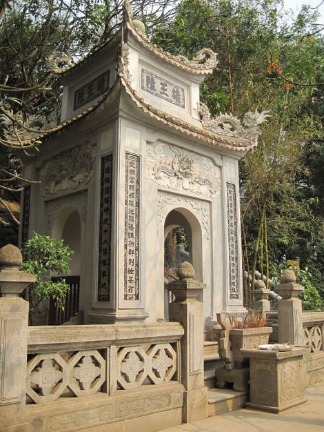 Mausoleum_of_Hung_King